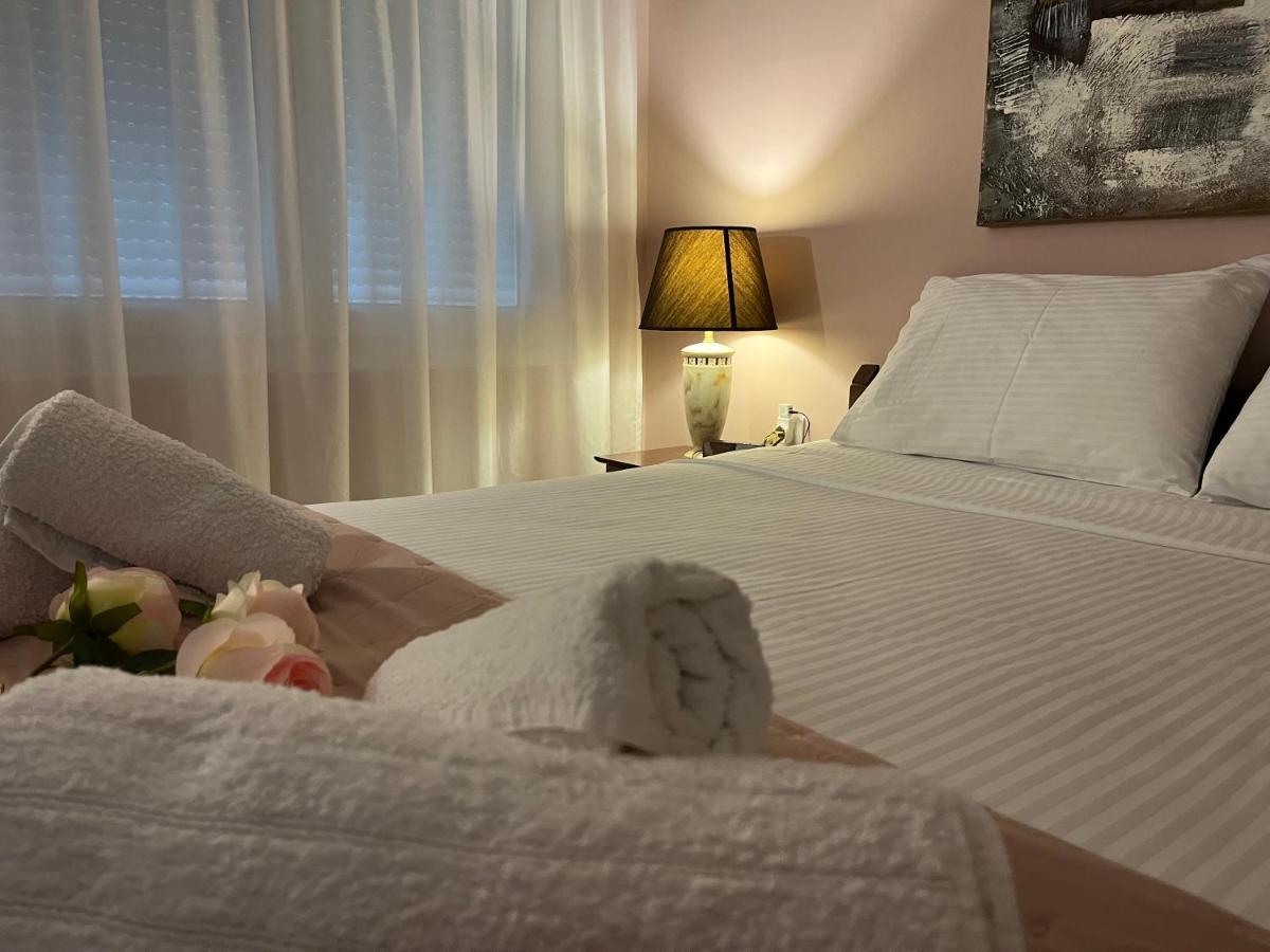 Kavala Port Apartments Bagian luar foto