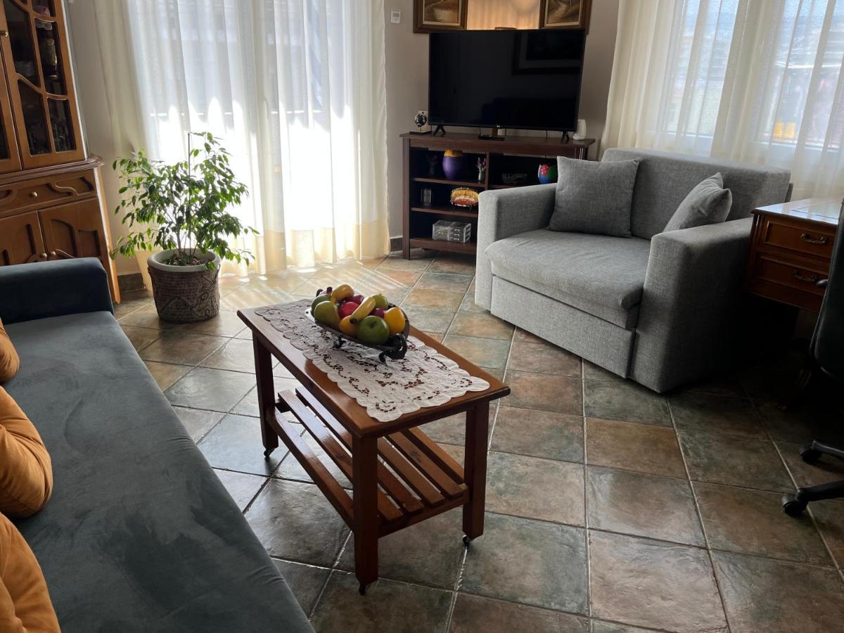 Kavala Port Apartments Bagian luar foto